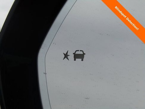 Used 2022 Chevrolet Blazer LT image 8