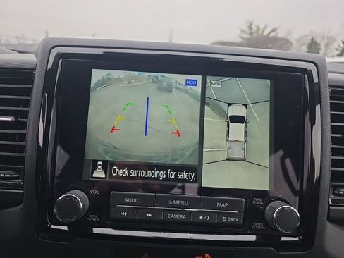 Used 2022 Nissan Frontier PRO-4X w/ Pro-4X Premium Package image 19