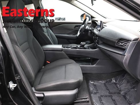 Used 2023 Nissan Rogue S AWD/4WD image 25