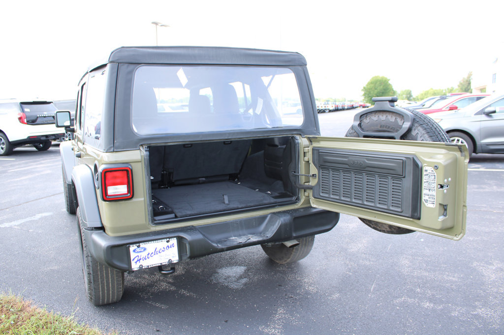 Used 2026 Jeep Wrangler Unlimited Sport AWD/4WD image 13