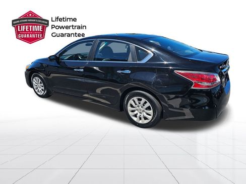 Used 2015 Nissan Altima 2.5 S w/ Power Driver Seat Package FWD image 3