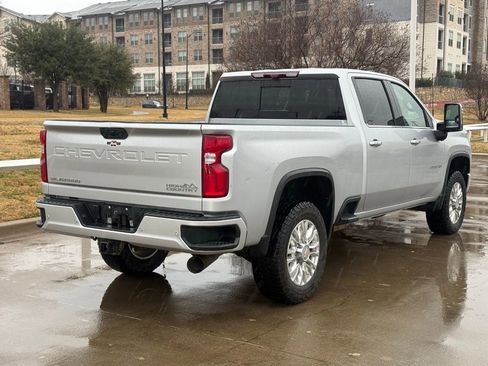 Used 2023 Chevrolet Silverado 2500 High Country w/ Technology Package image 4