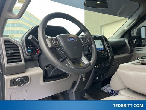 Used 2022 Ford F250 XL w/ Power Equipment Group image 23
