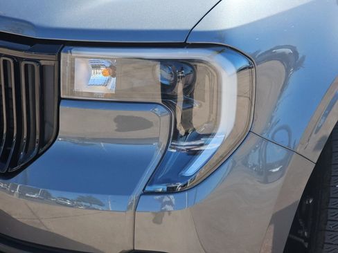 Used 2025 Ford Maverick Lobo AWD/4WD image 33