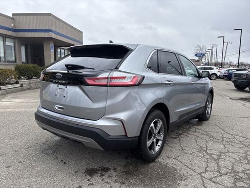 Certified 2024 Ford Edge SEL w/ Convenience Package image 5