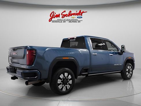 Used 2025 GMC Sierra 2500 Denali w/ Denali Reserve Package AWD/4WD image 6