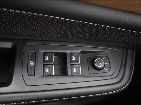 Certified 2024 Volkswagen Atlas SE AWD/4WD image 13
