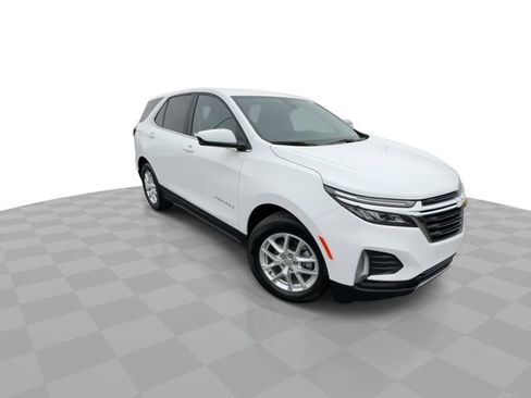 Used 2024 Chevrolet Equinox LT w/ LPO, Floor Liner Package image 2