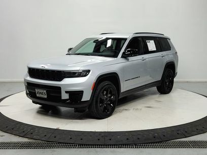 Used 2023 Jeep Grand Cherokee L Laredo