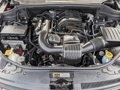 Used 2015 Jeep Grand Cherokee Limited w/ Luxury Group II image 18