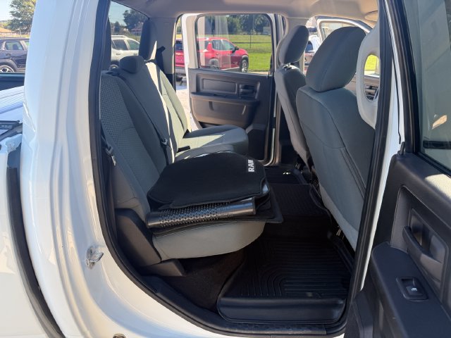 Used 2015 RAM 1500 Express AWD/4WD image 19