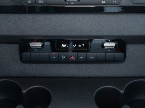 Used 2025 Mercedes-Benz Sprinter 2500 image 17