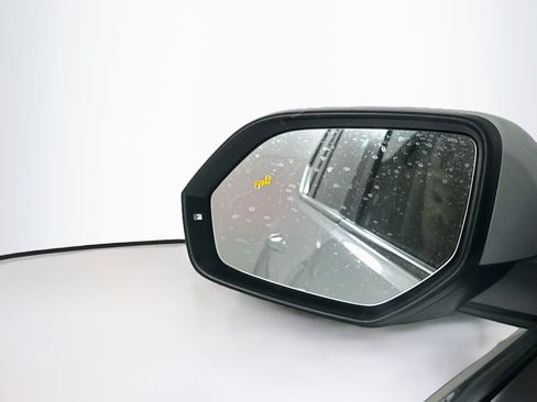Used 2025 Volkswagen Atlas SE FWD image 16