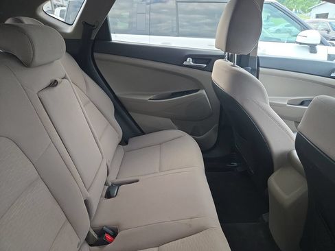 Used 2019 Hyundai Tucson Value FWD image 12