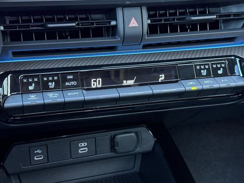 New 2026 Toyota Prius Limited image 25