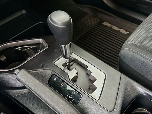 Used 2018 Toyota RAV4 XLE image 23