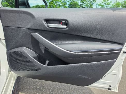 Used 2021 Toyota Corolla SE w/ Carpet Mat Package (TMS) FWD image 10