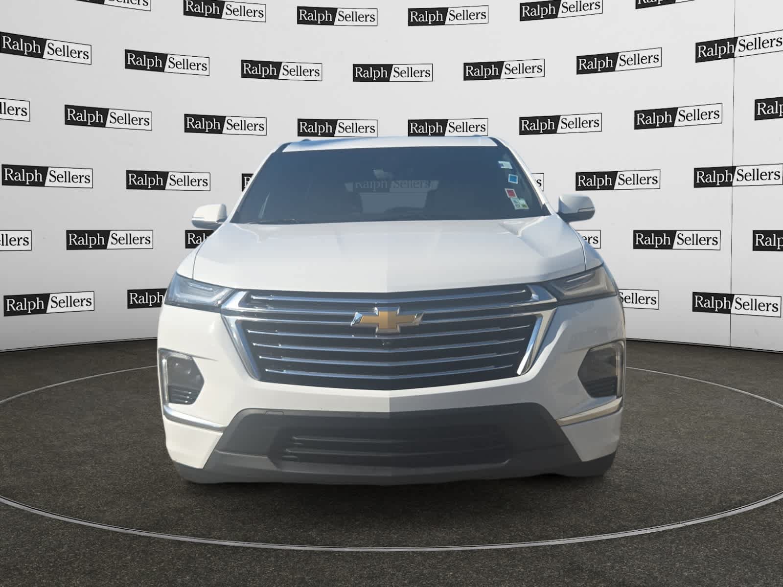 Used 2023 Chevrolet Traverse Premier FWD image 8