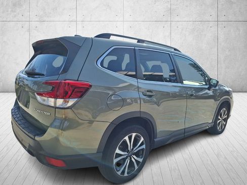 Used 2021 Subaru Forester Limited image 4