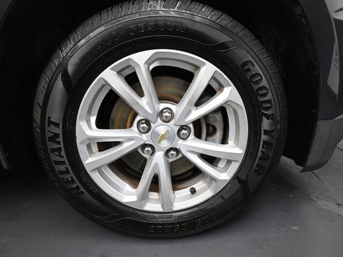 Used 2017 Chevrolet Equinox LT image 11