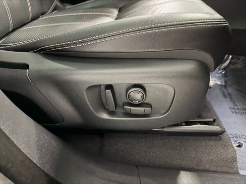 Used 2021 Land Rover Range Rover Velar R-Dynamic S AWD/4WD image 24