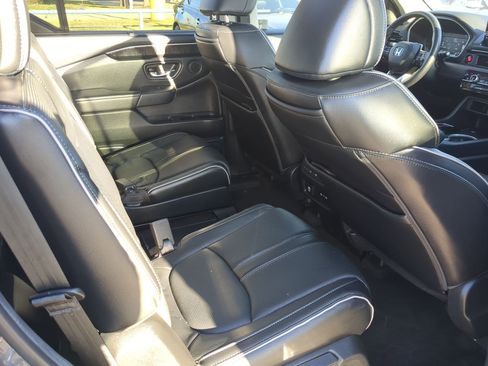 Certified 2024 Honda Pilot Elite image 31