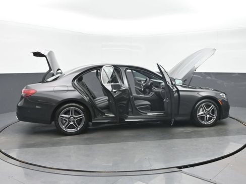 Used 2023 Mercedes-Benz E 350 4MATIC Sedan w/ Premium Package image 38