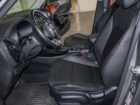 Used 2024 Kia Soul GT-Line FWD image 8