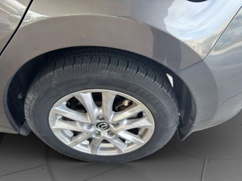 Used 2017 MAZDA MAZDA3 Sport image 24