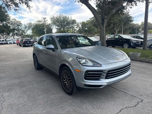 Used 2020 Porsche Cayenne image 4