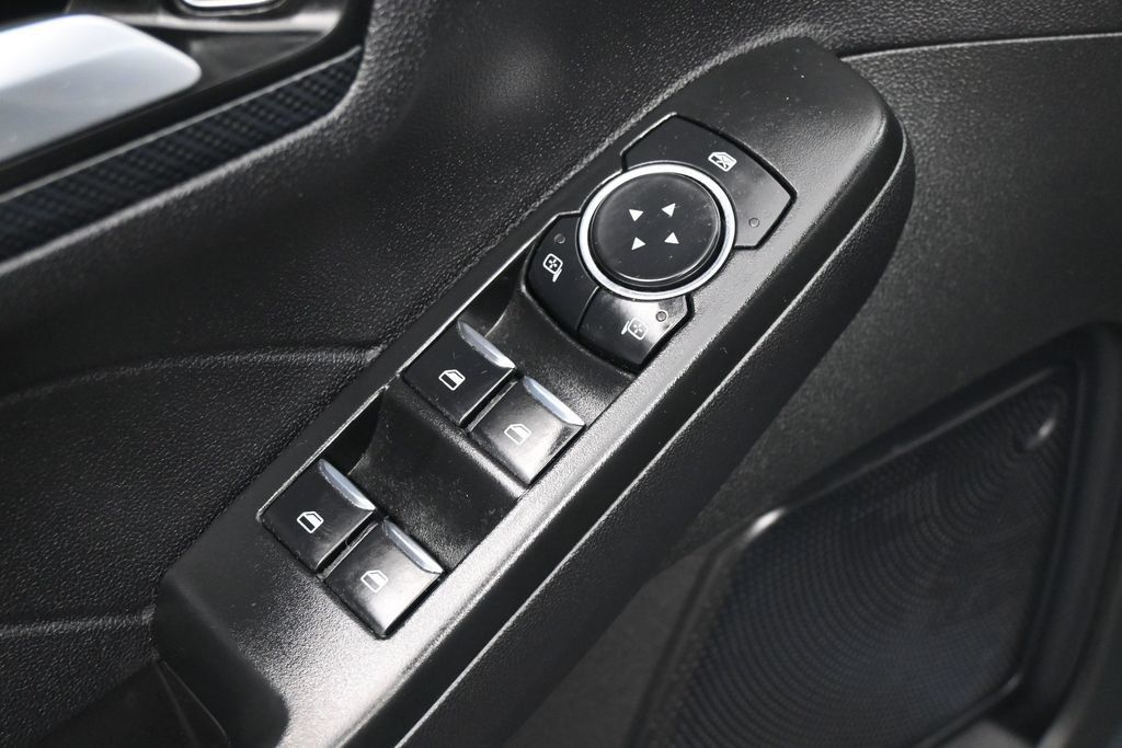 Used 2024 Ford Escape ST-Line w/ Tech Pack #1 FWD image 14