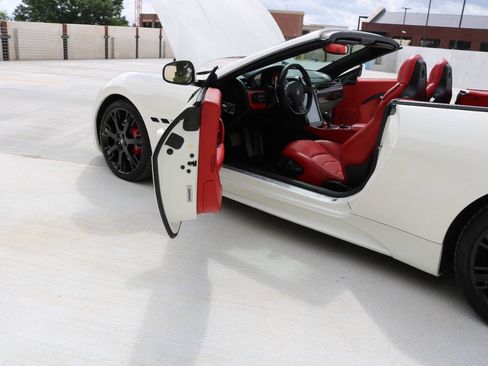 Used 2014 Maserati GranTurismo MC RWD image 85