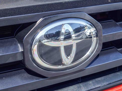 Used 2020 Toyota Tacoma SR RWD image 24
