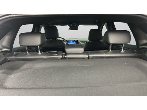Used 2025 Mercedes-Benz GLA 250 image 30
