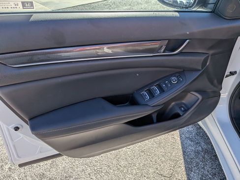 Used 2022 Honda Accord Sport image 11
