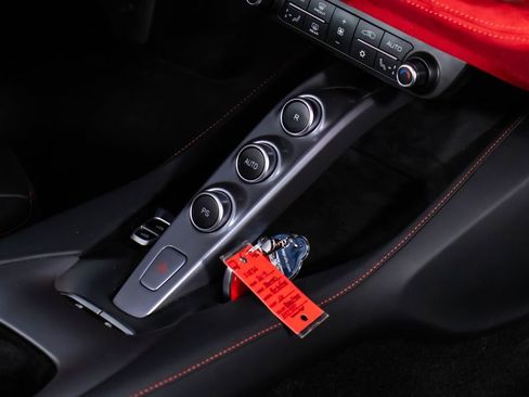 Certified 2019 Ferrari Portofino RWD image 52