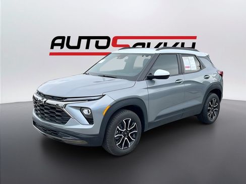 Used 2024 Chevrolet TrailBlazer ACTIV w/ Driver Confidence Package AWD/4WD image 3