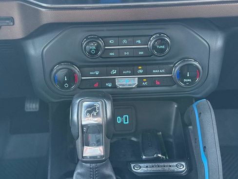 Used 2022 Ford Bronco Outer Banks image 22