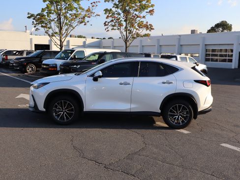 Used 2024 Lexus NX 250 FWD w/ Towing Package (2000 Lbs) image 7
