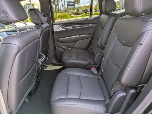 Certified 2024 Cadillac XT6 Sport w/ LPO, Floor Liner Package AWD/4WD image 12
