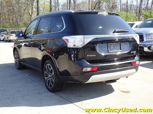 Used 2015 Mitsubishi Outlander GT AWD/4WD image 8