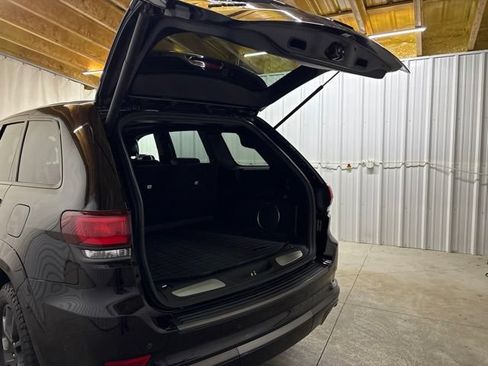 Used 2020 Jeep Grand Cherokee High Altitude AWD/4WD image 10