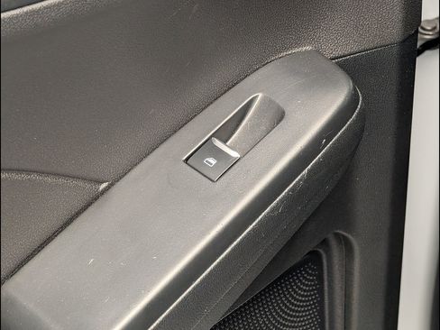 Used 2025 Ford Escape SE FWD image 32