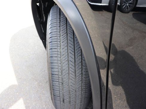 Used 2024 Nissan Rogue S image 50