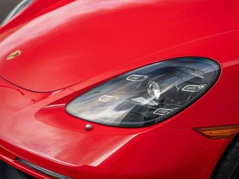 Certified 2025 Porsche 718 Cayman Style Edition image 27