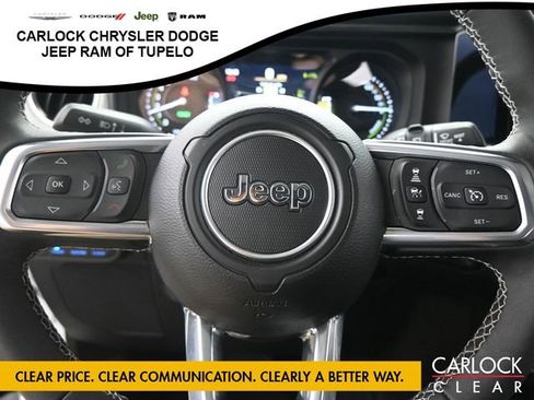 Used 2025 Jeep Wrangler Sahara w/ Safety Group AWD/4WD image 12