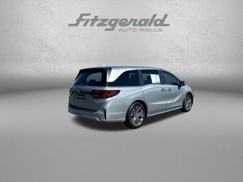 Used 2025 Honda Odyssey Touring image 7