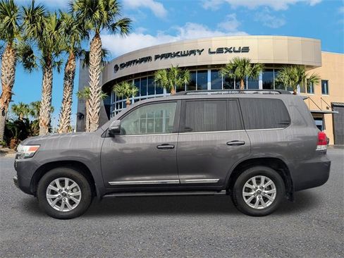 Used 2021 Toyota Land Cruiser image 8