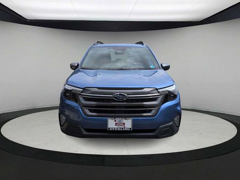 Used 2026 Subaru Forester Premium AWD/4WD image 3