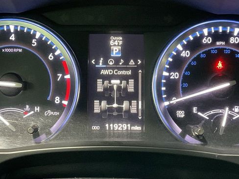 Used 2014 Toyota Highlander XLE image 13